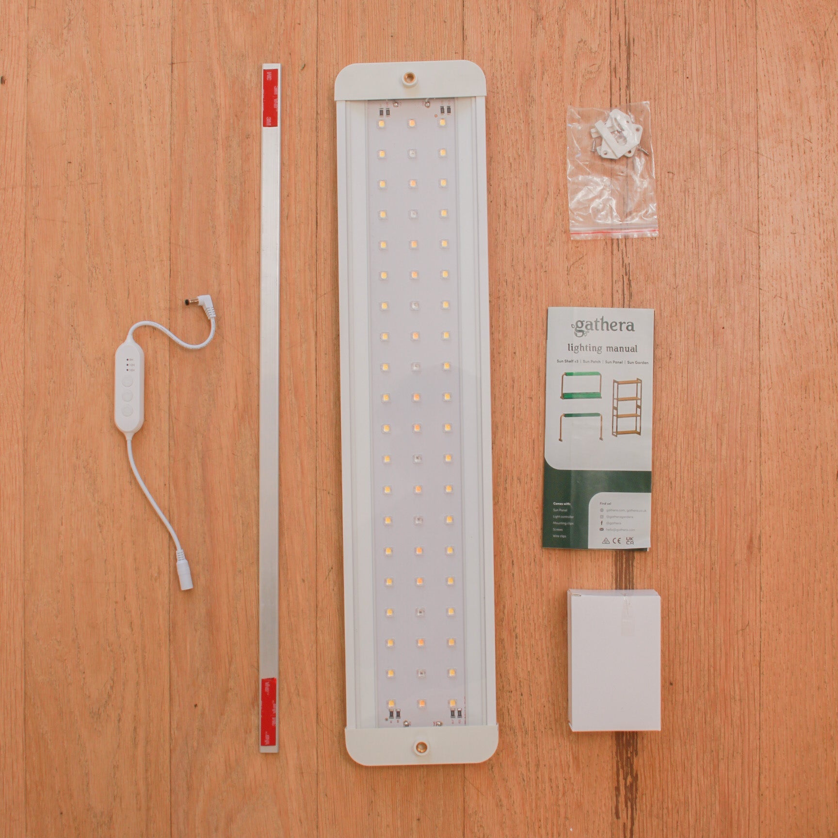 Sun Panel 3 | Full spectrum LED light panels | Clip onto shelves